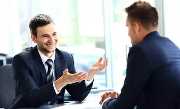 Wie Führungskräfte in Bewerberinterviews die besten Mitarbeiter gewinnen
